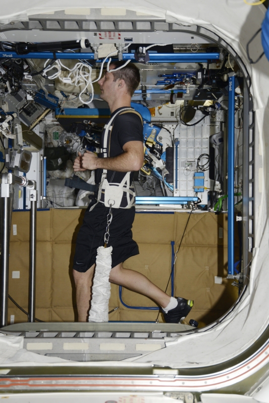 Thomas Pesquet court dans l&#039;ISS